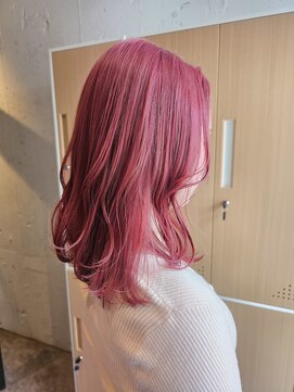 エイト 福岡天神店(EIGHT fukuoka) ピンクカラー