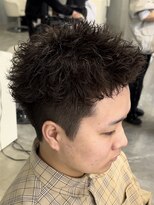 エデアンルクラ 下通(EDEAN Leclat)&nbsp;熊本スパイキーパーマ ショート 短髪 アップバング