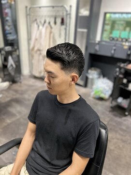 フランクスバーバーリベラルド 横浜(FRANK'S BARBER LIBERALD) ロースキンフェザーアップ H