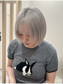 ホワイトシルバーアッシュブロンドブリーチダブルカラーボブ横浜