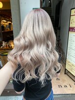 ヘアビューティースタジオ ラルガ(Hair beauty studio Raruga) ホワイトベージュ