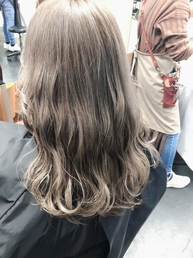 エミタス 宮街道(Emitas.) ミルクティーカラー