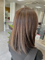 ホワイトストーン WHITE STONE&nbsp;熊本　白髪ぼかしハイライト　ナチュラルハイライト30代40代