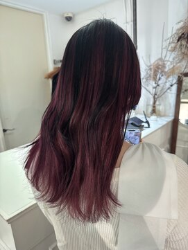 イリ 梅田(ili) 姫カット×アンブレラカシス