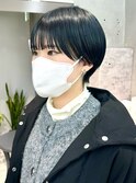 ブルーブラック ツヤ感ショート