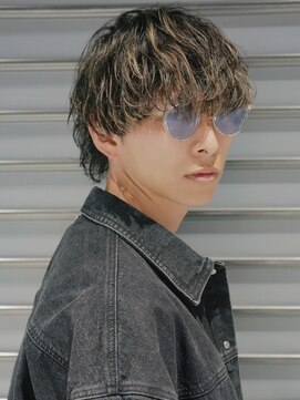 コンフィデンス メンズヘアー(confidence MEN'S HAIR) マッシュウルフ 波巻きツイストスパイラルパーマ メッシュ