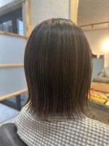 ベンチ(bench)&nbsp;切りっぱなしボブ