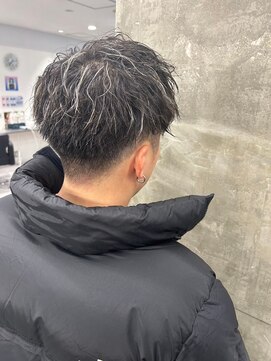 メンズサロン キング 梅田店(Men’s salon K!ng) 波巻きツイストスパイラルパーマ/フェザーパーマ/眉毛/メンズ