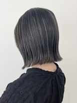 モリオフロムロンドン 松戸店(Morio from London)&nbsp;【松戸　松田】ハイライトカラー　グレージュ　切りっぱなしボブ