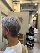 ナル(Na Ru.)&nbsp;透明感抜群！メンズシルバーカラー