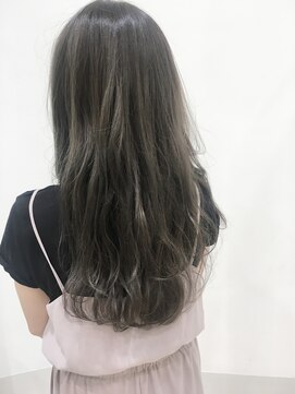 カフネ(CAFUNE) グレージュカラー