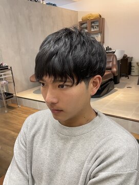 アンダーバーホワイトモデ 河内長野(_WHITE mode) 20代30代40代メンズ王道ビジネス大人かっこいい短髪ソフトパーマ