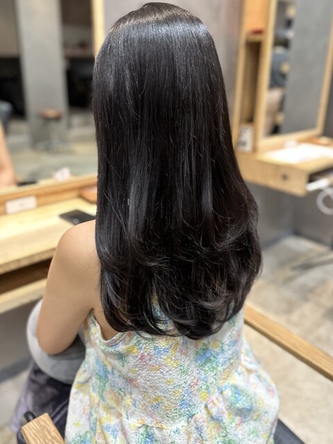 【心斎橋】色っぽい艶感レイヤーロング髪質改善