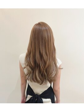 インプルーヴ アートスタイルヘアー(imProve Art style hair) オシャレ女性に人気☆3Dシアーカラー&セミディ
