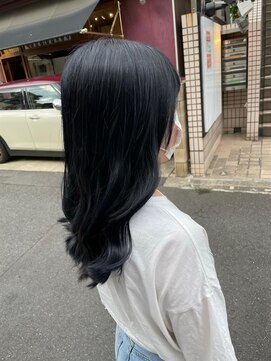 ロジッタ(ROJITHA) 【ROJITHA表参道原宿】ツヤ髪ブラック×コテ巻き