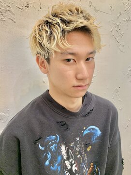 ロミーオム 本厚木(ROMMY. Homme) 刈り上げツーブロックアップバングショートカラーメンズヘア