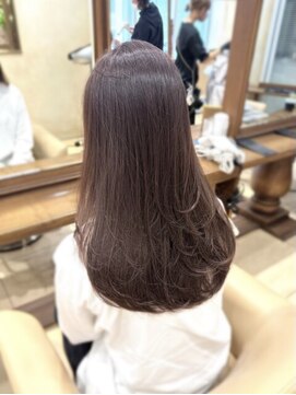 ザック ヴィ(ZACC  vie) レイヤーカット/セミロング/艶カラー/学割U24