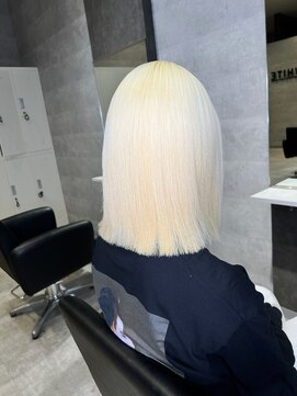 バックス(BUCKS) ホワイトカラー