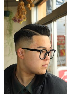 オーディナリーバーバープレース(Ordinary Barber Place) 高円寺/スキンフェード/ハードパート