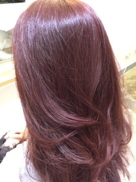 プレヴィア(PREVIA) ピンク系カラー＋厚みをいかしたレイヤー