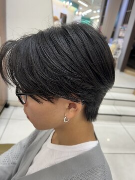 アース 長崎時津店(HAIR&MAKE EARTH) センターパート×マッシュカット