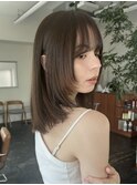 鎖骨ミディアム　顔まわりレイヤー　マロンベージュ