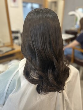 レイリー(LAiLy) コテ巻き仕上げツヤツヤトリートメント