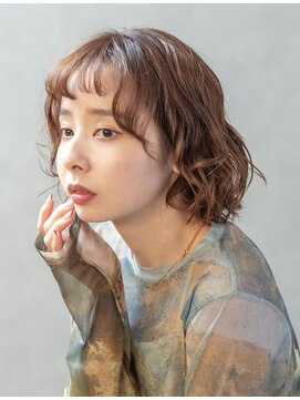 サロンズ フジサン 藤三広店(SALONS) 柔らかベージュロブ