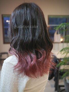 チルバイヘアーガーデンミルクティ(Chillbyhairgardenmilktea) グラデーションカラー