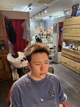サンアンドマーリィズバーバー 駅前店(SON&MARLEY'S BAR BER) 刈り上げてスパイキー/本厚木/フェード