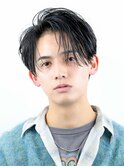 ワックスなしツーブロックメンズセンターパートニュアンスパーマ