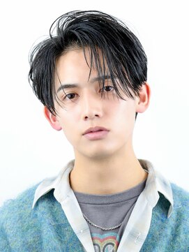 韓国ヘアカルマパーマコンマバングセンターパートフェザーパーマ