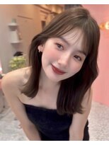 ボタン シブヤ(VOTAN SHIBUYA)&nbsp;くびれミディアム/レイヤーカット/顔まわりカット