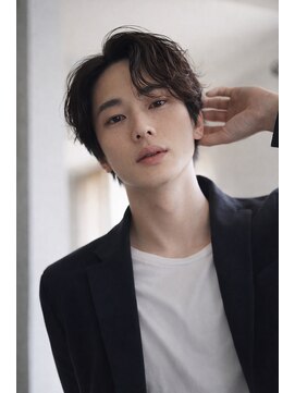 ベル 銀座並木通り店(Belle) フェザーパーマ/シャドウパーマ/センターパート/ツーブロック