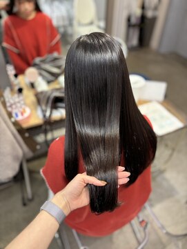 リラクオーレ 三宮 元町(LIRA CUORE) ツヤツヤ酸性縮毛矯正