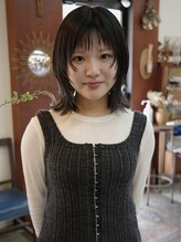 チャプター 問屋町(chapter)&nbsp;ミディアムレイヤーハッシュカット顔まわりレイヤーカット