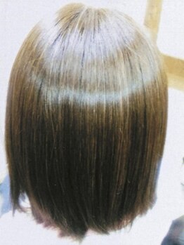 ヘアーサロン ドレミ(Hair Salon DOREMI)の写真/[DOREMI]お勧め！明るめのグレイカラーが人気◎20種類の植物成分配合で髪に優しく、たっぷり潤うツヤ髪に◆