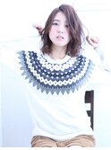 【セミロング】ラベンダーアッシュの柔らかカール