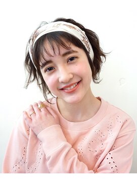 リパブリッシュ バイ ゴズウェルヘア(Republish by Goeswell Hair) 簡単スケバングアレンジスタイル