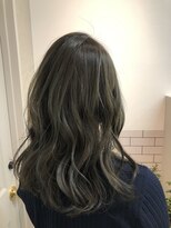 ザ ラフター バイ ラブズ ラフズ 戸畑朝日ヶ丘店(THE LAUGHTER by Loves Laughs) シルバーグレージュ