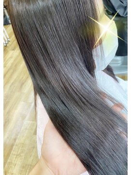 美容室 笑顔 艶髪ロングボブ