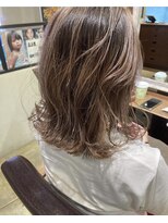 セブンベルベット(7 Velvet)&nbsp;ベージュバレイヤージュ