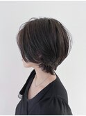 暗髪ショート