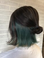 ルカリエ(LUCA:Rie)&nbsp;流行りのインナーカラー暗髪×モスグリーンヘアカラー