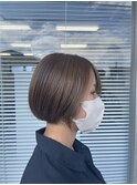 透け感　アッシュ　ボブ　刈り上げ