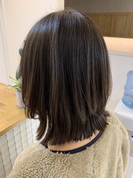 リアン(Lien) 顔周りにもしっかりレイヤーボブ