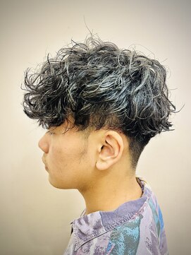 ヒロギンザバーバーショップ 新宿店(HIRO GINZA BARBER SHOP) スペインカール