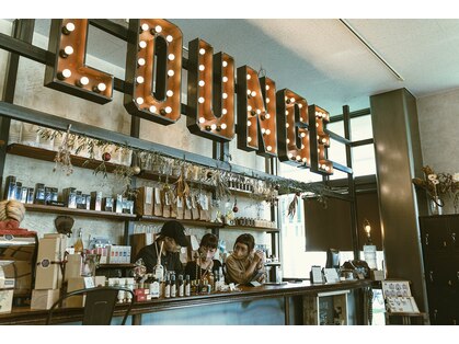ヘアーラウンジ スリービー (HAIR LOUNGE THREE BEE)の写真