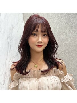 ロンド レア 天神大名店(Lond Le’a) ピンクカラー/暖色カラー/レイヤーカット/韓国ヘア/顔周りカット