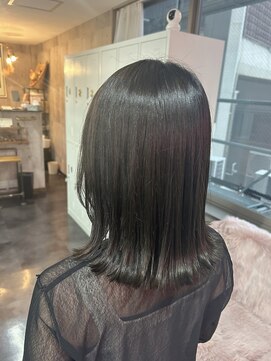 トゥーミー(to mee) グレーアッシュ♪【新田】